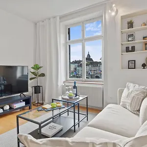  Apartment True Basel - Stadtwohnung I Rheinblick